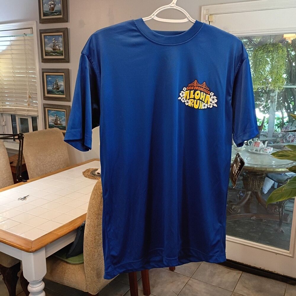 New With Tags 2016 Aloha Run San Fransico Souvenior Shirt mens Small